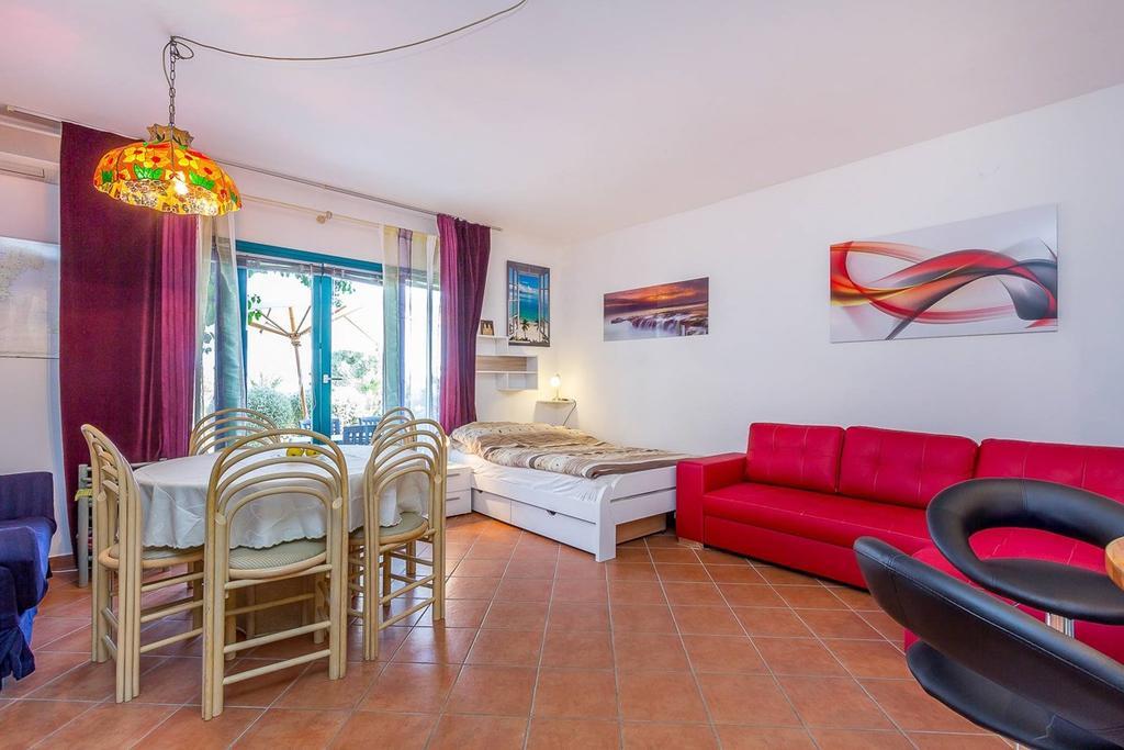 Apartments Villa Ana Medulin Kültér fotó